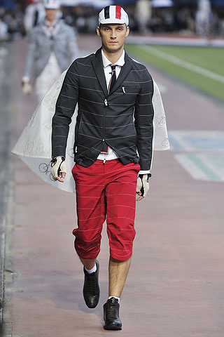 Moncler Gamme Bleu / - 2011